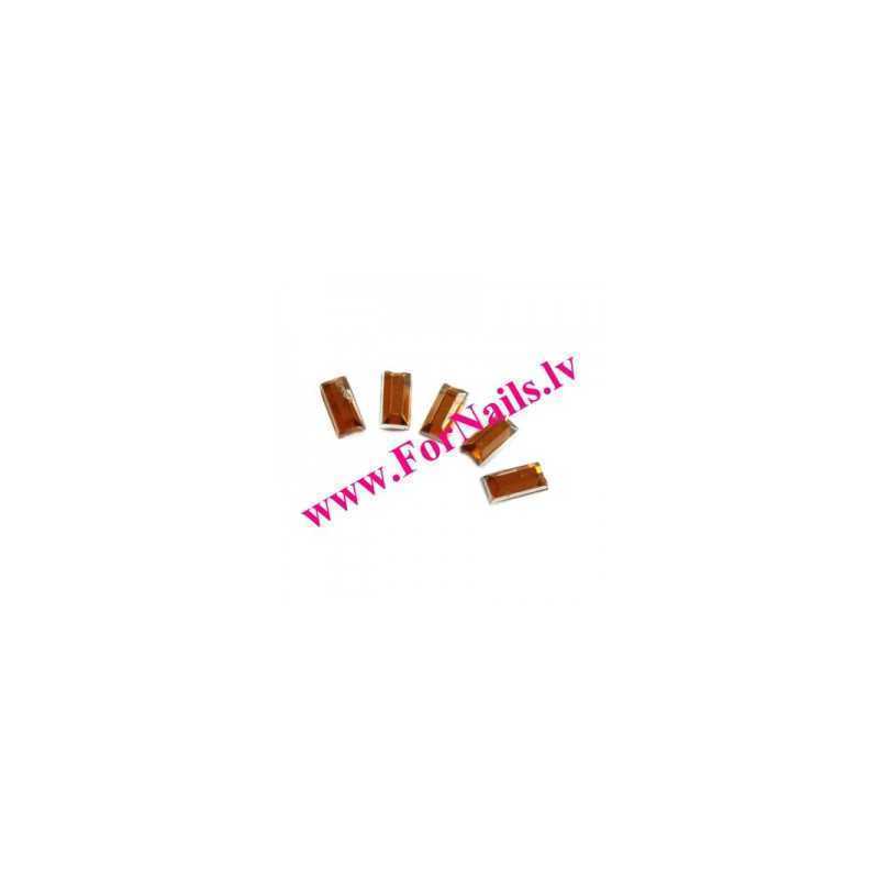 Taisnstūri 7